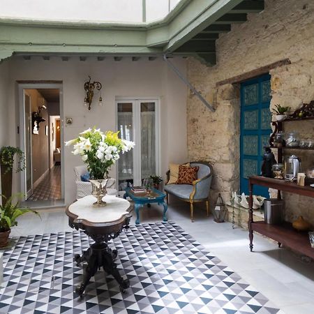 Casa Portus Gaditanus S XVIII Patio Andaluz Ел Пуерто де Санта Мария Стая снимка
